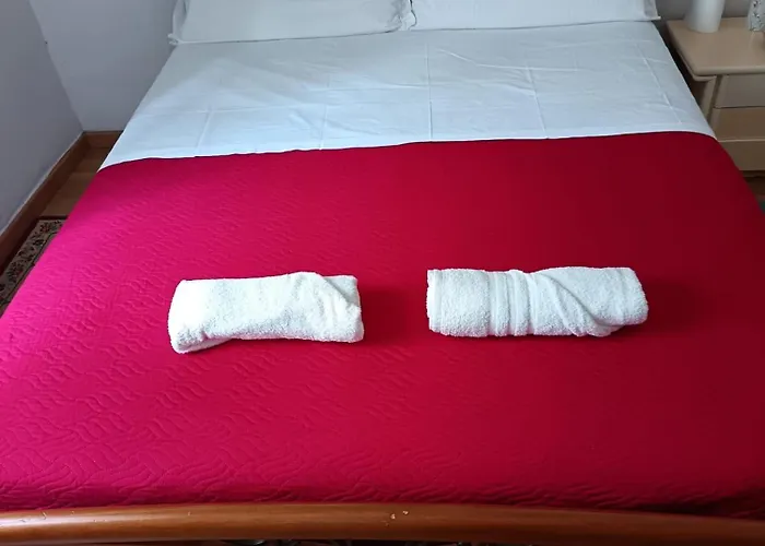 Проживание в семье Venice Station *