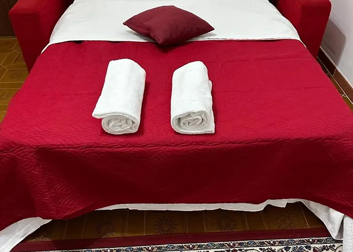 Проживание в семье Venice Station