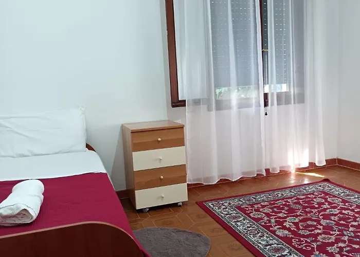 Venice Station Проживание в семье